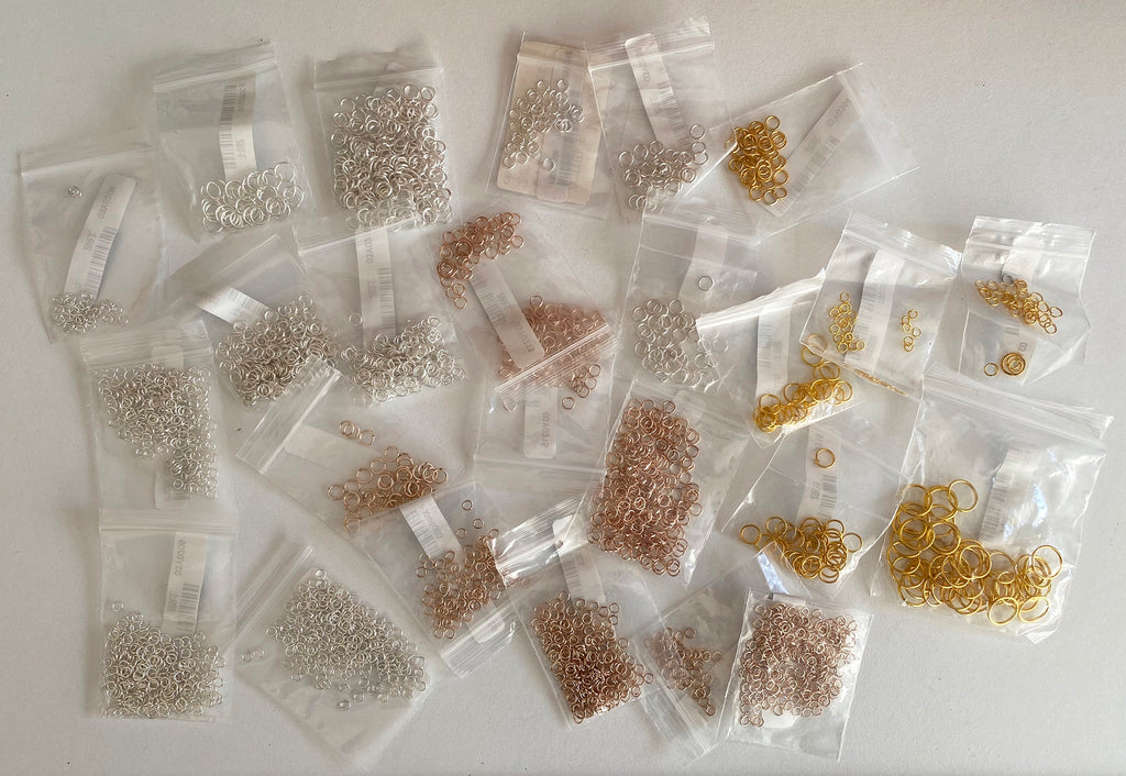 Craftuneed Bundle 550pcs Stainless Steel Circle Jump Rings 3mm - 10mm for craft making jewellery findings silver rose gold colour