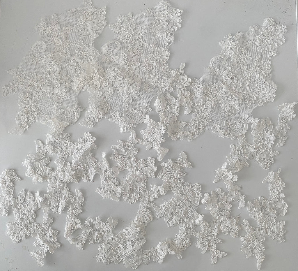 Craftuneed Bundle 11pcs ivory floral lace applique sew on embroidered tulle lace motif patch