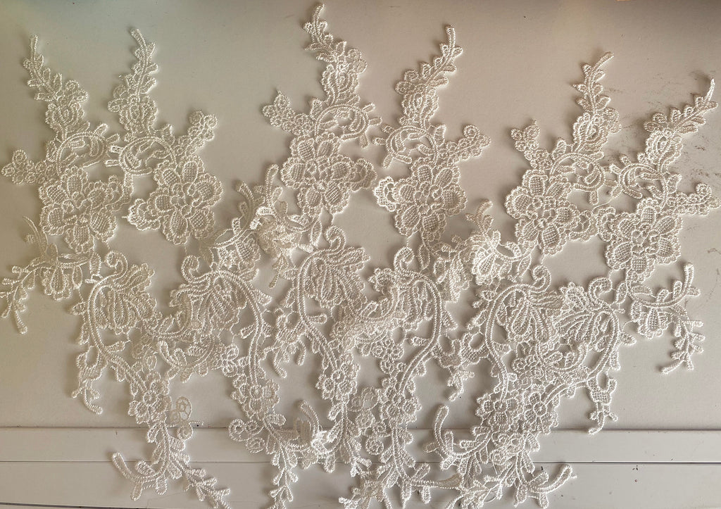 Craftuneed Bundle 6pcs bridal ivory sew on lace applique embroidered floral lace motif patch