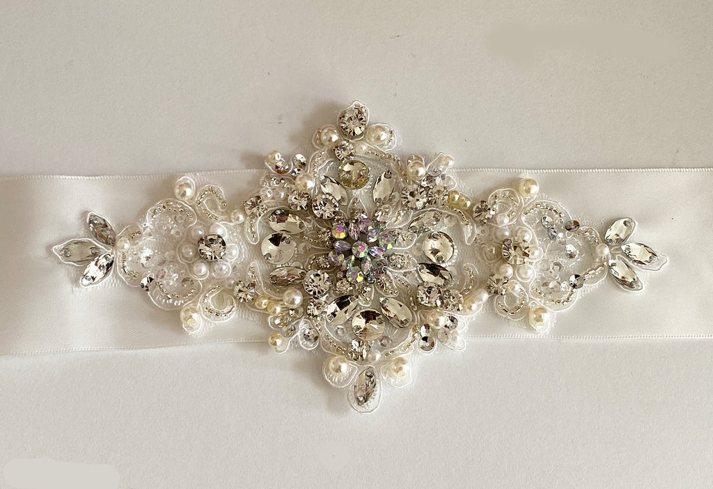 Craftuneed Elegant Ivory Rhinestones Beaded Bridal Sash Belt Faux Crystal Pearl Satin Ribbon Belt Waistband for Wedding Dress