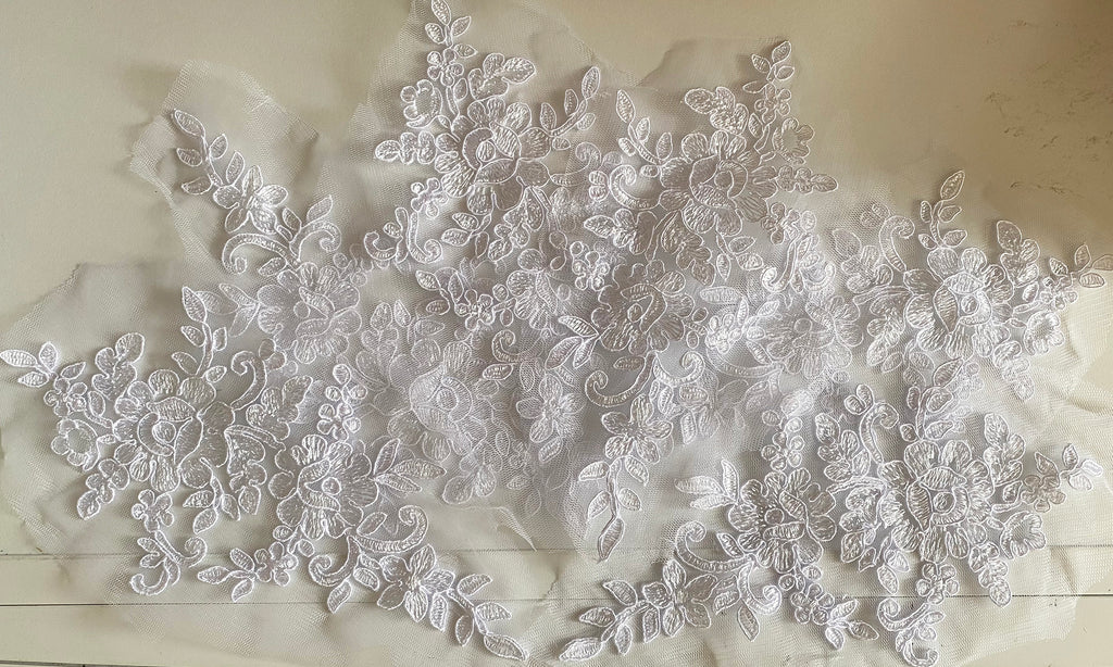 Craftuneed Bundle 6pcs Bridal White Floral Lace Applique Sew On Embroidered Tulle Lace Motif Patch