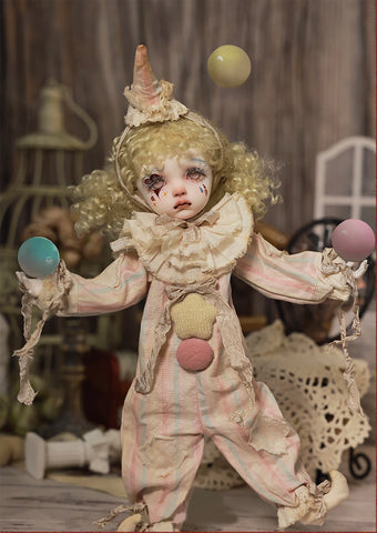 Craftuneed 1:6 Scale Circus Lolita BJD Clown Doll with Hand-Painted Face Makeup And Costume Handmade Ball Jointed Doll Collectible
