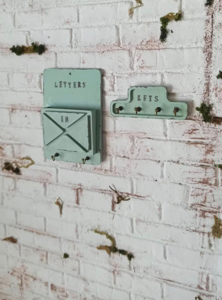 Craftuneed A pair of 1:6 Scale Miniature Dollhouse Key Rack Wall Mailbox Doll Accessories Decor Handmade