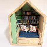 Craftuneed 1:12 Scale Dollhouse Miniature Wooden Bookshelf & Sofa Scene Handmade Mini Book Nook Furniture with 260books