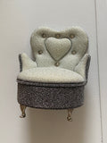 Craftuneed 1:6 Scale Doll Sofa Chair Silver Grey Glitter Heart Shaped Jewellery Box Organizer with Mirror