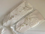 Bundle 2 Pairs Ivory Floral Lace Wedding Gloves Bridal Fingerless beaded Gloves