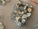 Craftuneed Job lot 16packs sew on flat base circle floral rhinestones silver tube beads