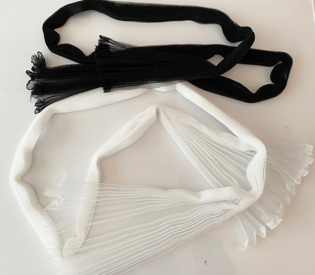 Craftuneed job lot 2 pieces black & white pleated hard tulle fabric sewing craft DIY each piece 0.5Meter