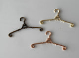 Craftuneed 15 pieces quality alloy metal mini hanger for Barbie doll clothes dress hangers accessory