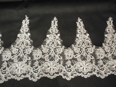 Vintage ivory online lace trim