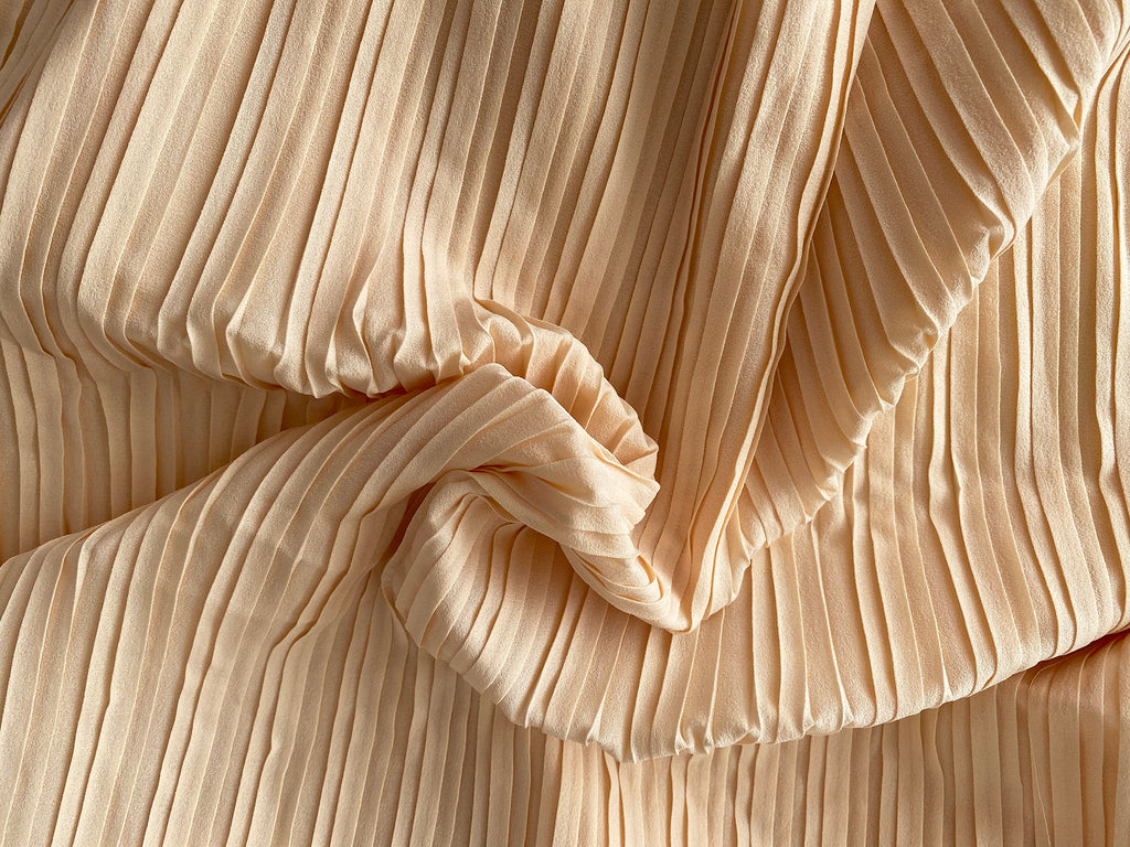 Craftuneed A sheet of champagne cream colour pleated georgette fabric polyester in 256cm X 152cm Premium quality
