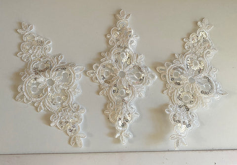 Craftuneed 3pcs ivory bridal floral sequins lace applique sew on embroidered lace motif patch