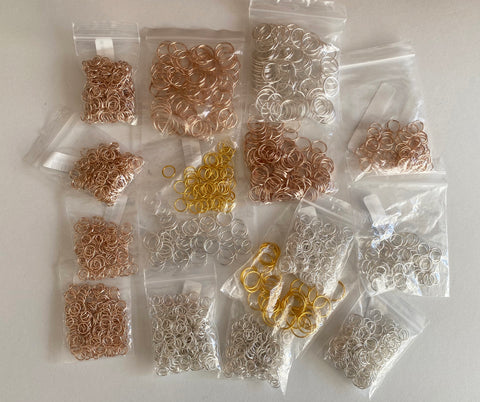 Craftuneed Bundle 550pcs Stainless Steel Circle Jump Rings 6mm - 12mm for craft making jewellery findings silver rose gold colour