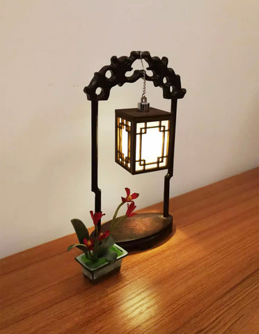 Craftuneed 1:6 Scale Dollhouse Traditional Japanese Lantern with Wooden Stand Miniature Diorama Hanging Light Accessory For Fashion Dolls