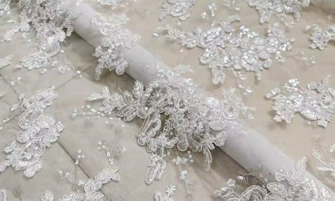 Craftuneed 3Yards Luxury Ivory 3D Floral Embroidered Sequin Lace Fabric Bridal Lace Applique Tulle for Dressmaking &amp; Wedding Gowns
