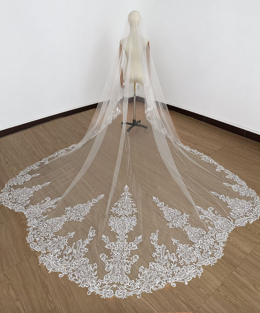 Royal Length Lace Wedding Veil 3.8m Mantilla-Style Cathedral Bridal Veil White