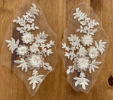 A Pair Ivory 3D Floral Lace Appliques Embroidered Flower Lace Motifs Patch