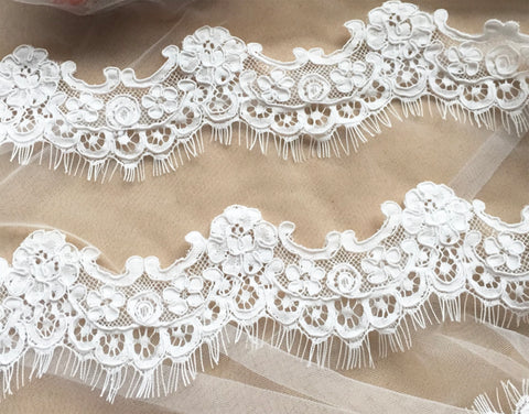 Ivory floral embroidered lace trim with eyelash edge Bridal sewing material, 9 Meters
