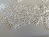 Craftuneed Bundle 5 Meters ivory cotton eyelash style lace trim sew on floral embroidered dress lace trimming