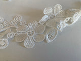 Ivory embroidered lace applique Bundle 4pcs sew on floral lace motif patch
