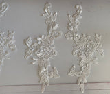 Craftuneed Bundle 4pcs ivory floral lace applique sew on embroidered lace motif patch