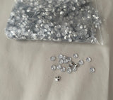 Craftuneed 2800pcs floral silver base acrylic beads sew on clear crystal style beads