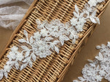 4 Pairs Ivory Beaded 3D Floral Lace Applique Embroidered Lace Motif Patch For Bridal DIY Craft Sewing