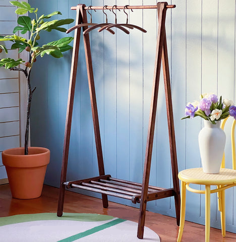 Craftuneed 1:6 Scale Doll Wooden Floor Length Clothing Rack or Hangers Miniature Dollhouse Furniture For Fashion Dolls