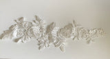 Craftuneed Bundle 7pcs ivory and white sew on lace applique embroidered floral tulle lace motif patch Mix lot
