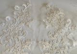 Craftuneed Bundle 6pcs Ivory Floral lace applique sew on Bridal Wedding Embroidered tulle lace motif patch