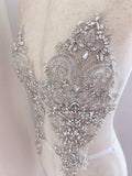 A Pair of Luxury Silver Rhinestone Appliques Ivory Faux Crystal Lace Embellishments Motif Patch for Bridal Gown & Evening Dress Sewing