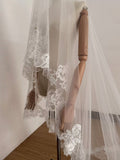 Royal Length Lace Wedding Veil 3.8m Mantilla-Style Cathedral Bridal Veil White