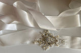 Craftuneed Elegant Ivory Rhinestones Beaded Bridal Sash Belt Faux Crystal Pearl Satin Ribbon Belt Waistband for Wedding Dress