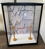 Craftuneed 1:6 Scale Academy Awards-themed Doll Display Case with Scenic Backdrop Miniature Dustproof Showcase Box with Minor Defect