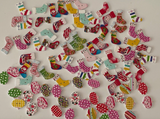 Craftuneed Bundle 91pcs Christmas Boots Radish theme sew on buttons 2 hole flat wood button