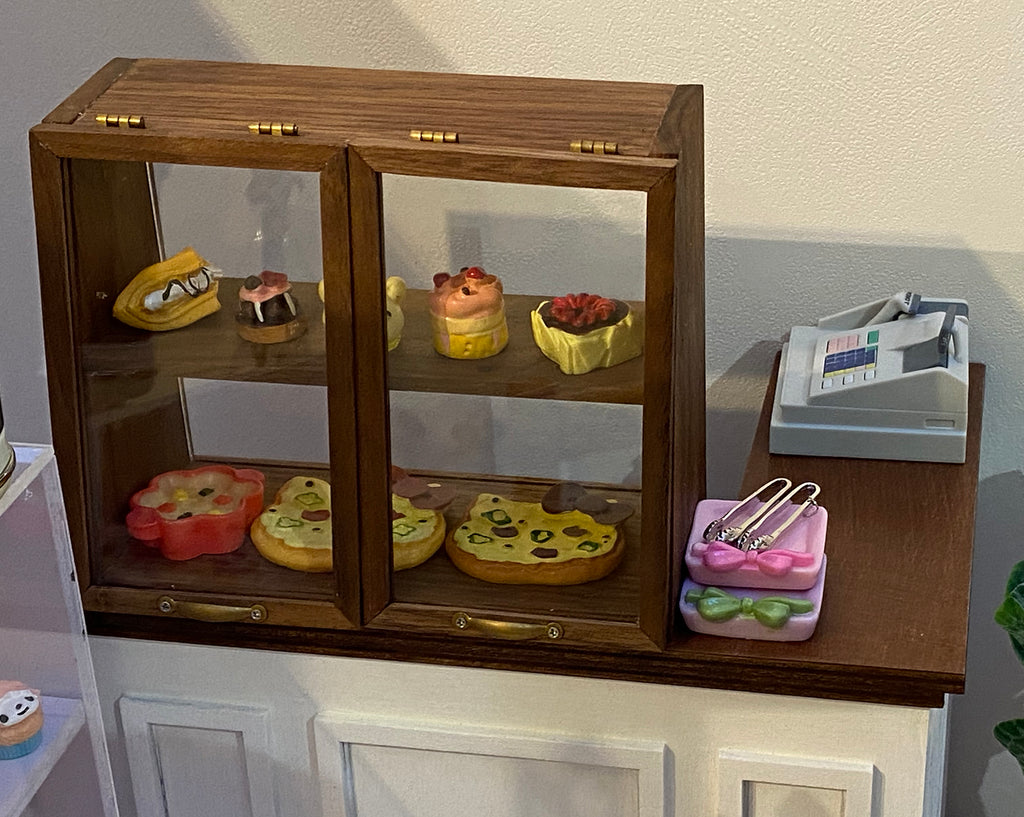 Craftuneed handmade 1:6 miniature dollhouse bread cake showcase display cabinet cupboard furniture props