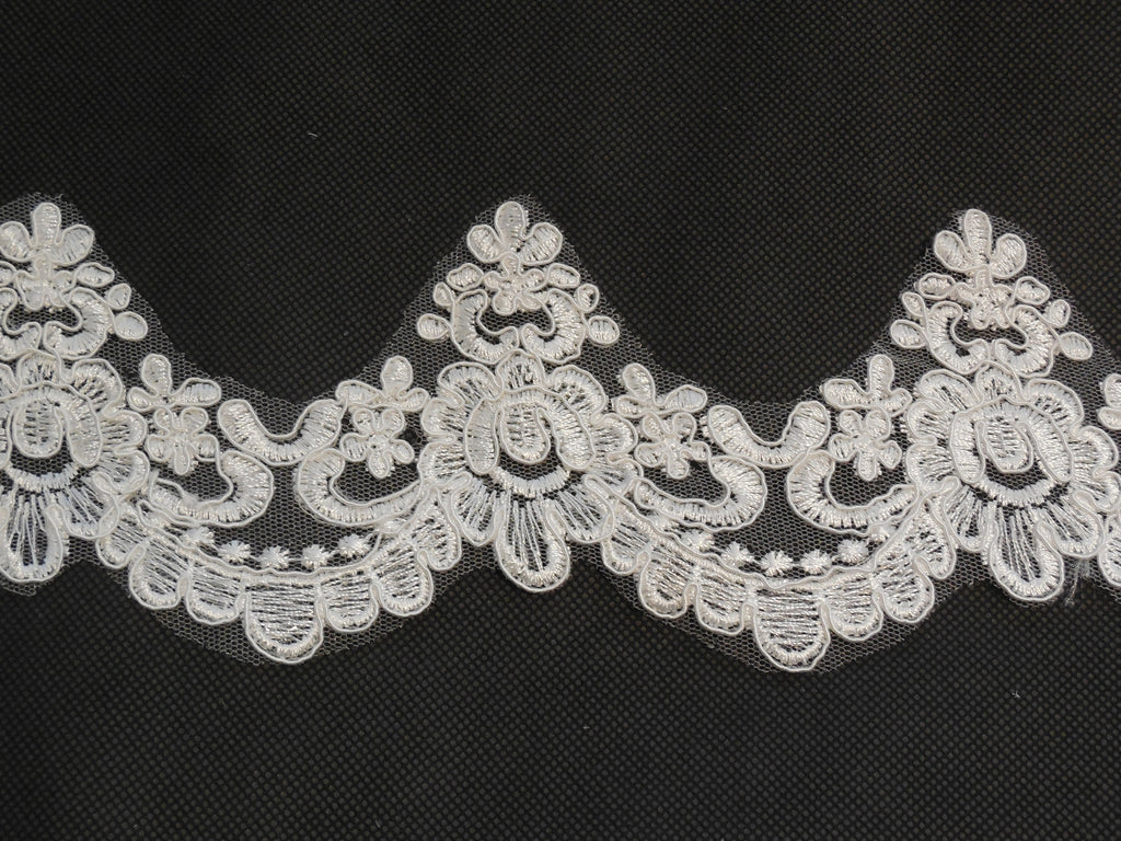 Ivory Floral lace trim Bridal Wedding veil dress hemming lace trim Per Yard